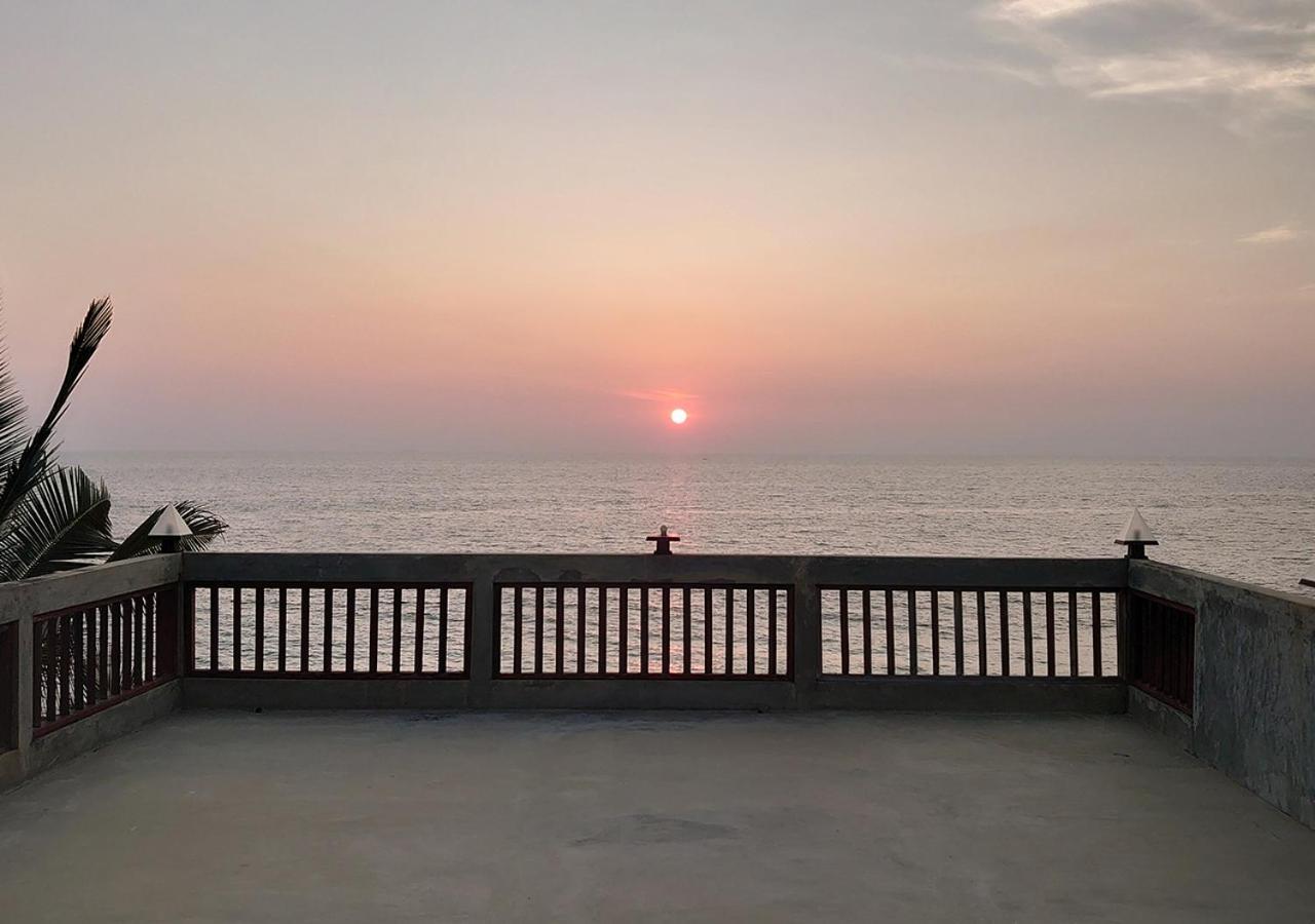 Sea Breeze Ambalangoda 安伯朗戈德 外观 照片