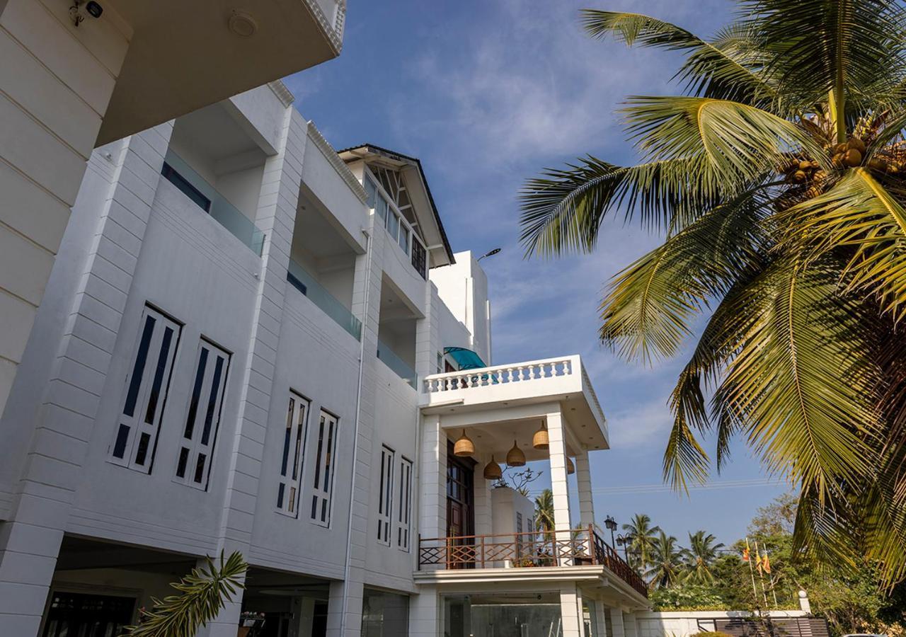 Sea Breeze Ambalangoda 安伯朗戈德 外观 照片